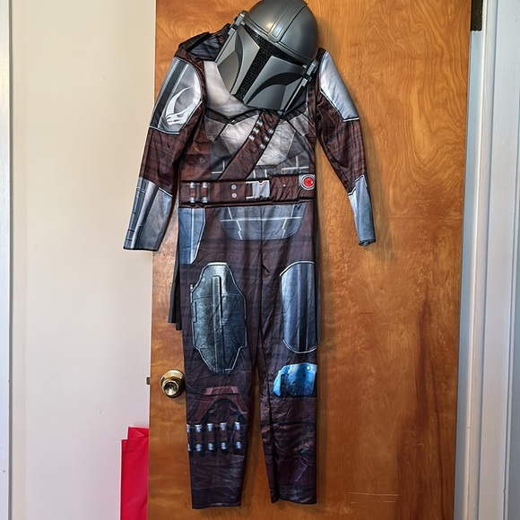 Mandalorian costume - Picture 2 of 5